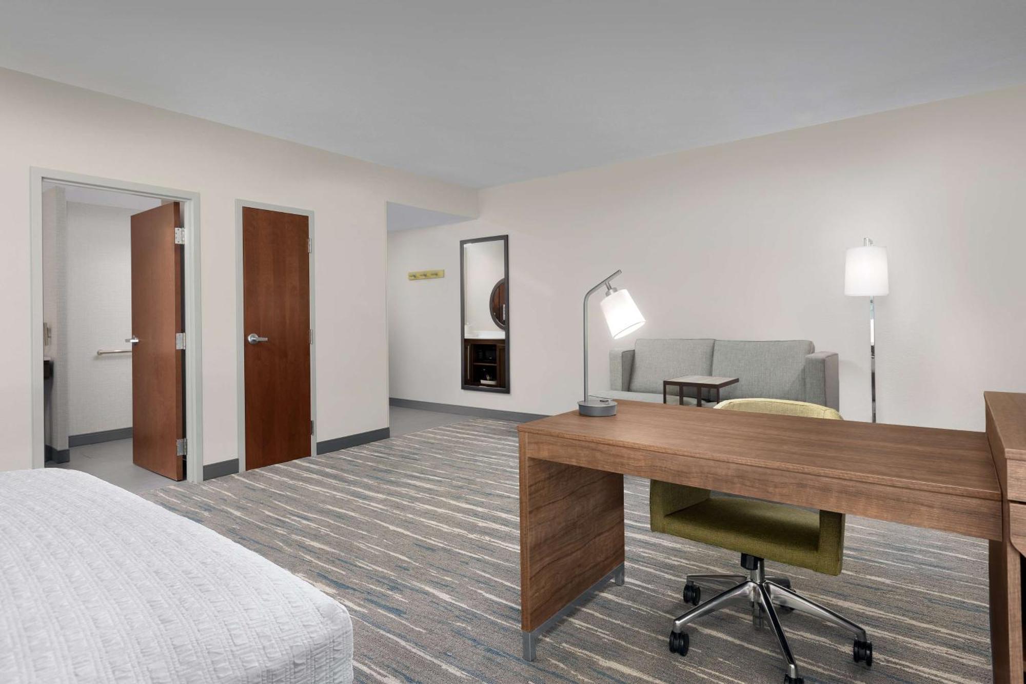 Hampton Inn & Suites Durham University Medical Center Kültér fotó