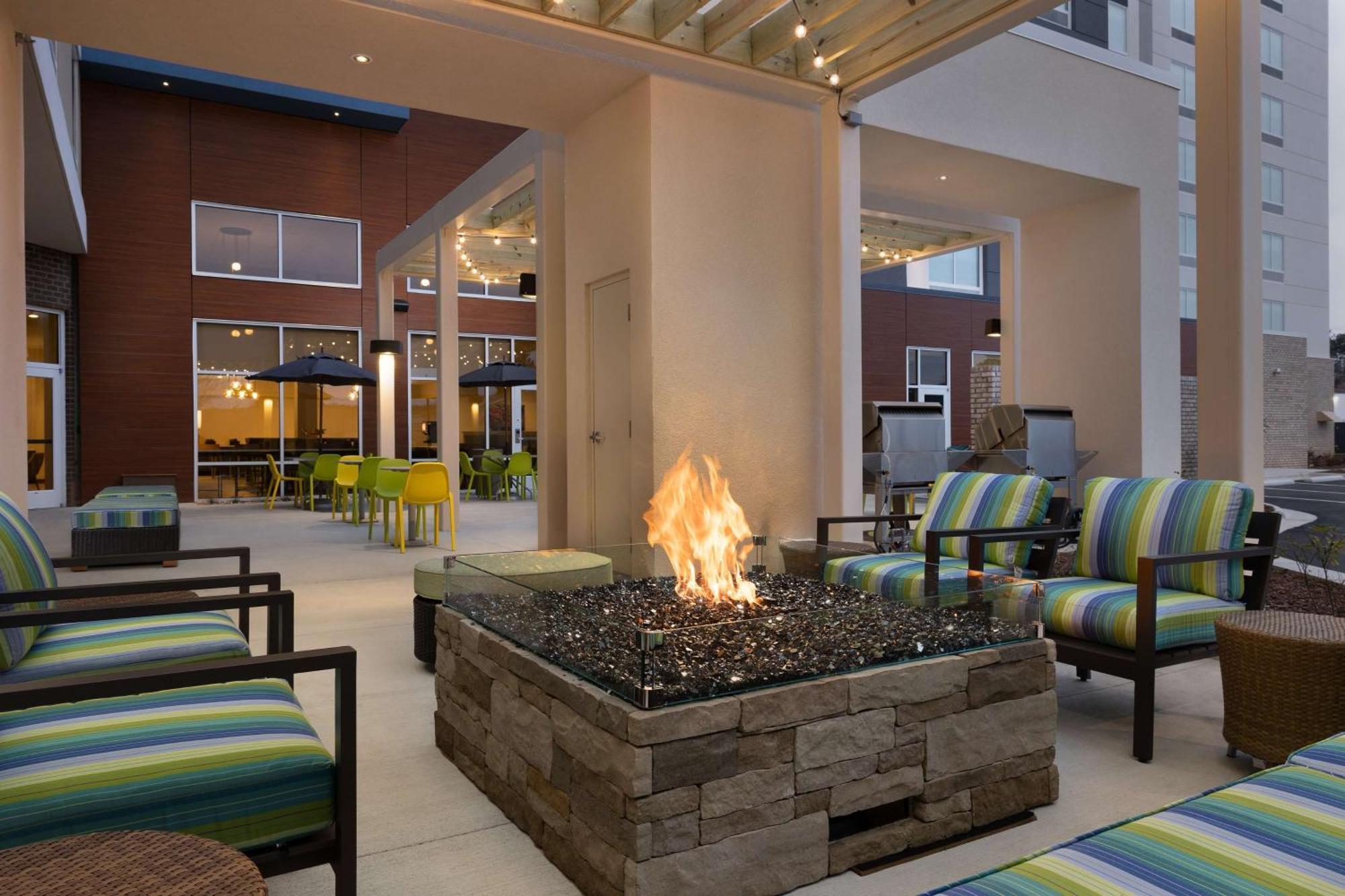 Hampton Inn & Suites Durham University Medical Center Kültér fotó